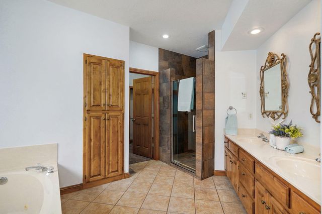 5252 S Holland Avenue, Springfield, MO 65810