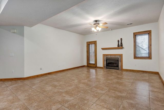 5252 S Holland Avenue, Springfield, MO 65810