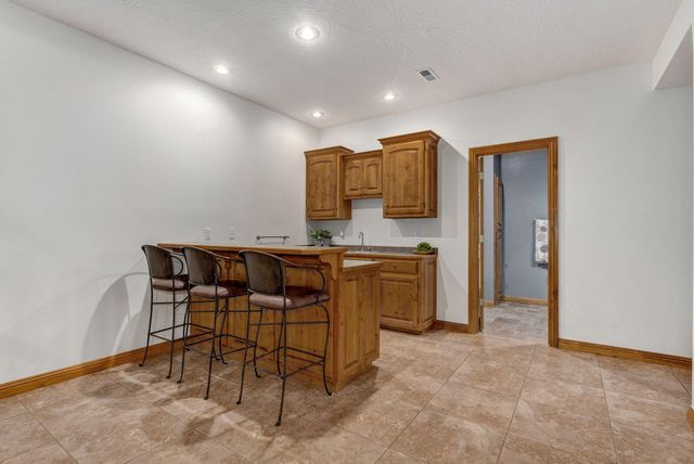 5252 S Holland Avenue, Springfield, MO 65810