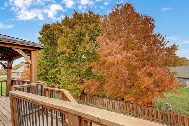 5252 S Holland Avenue, Springfield, MO 65810