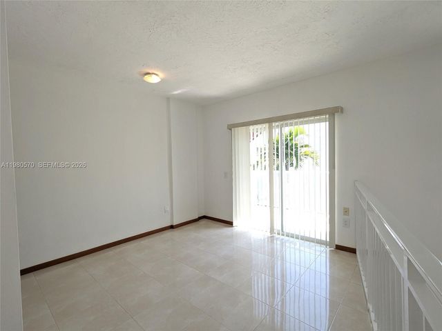 1528 Brickell Ave 104, Miami, FL 33129