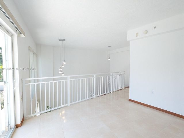 1528 Brickell Ave 104, Miami, FL 33129