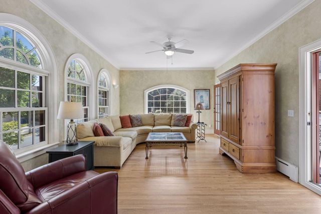 401 W Minnehaha Parkway, Minneapolis, MN 55419