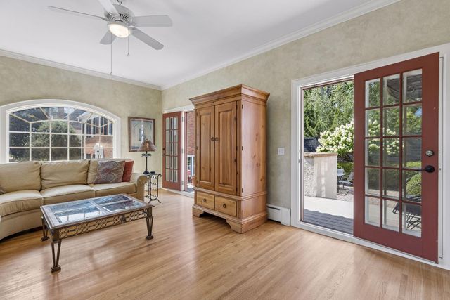 401 W Minnehaha Parkway, Minneapolis, MN 55419