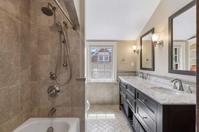 401 W Minnehaha Parkway, Minneapolis, MN 55419