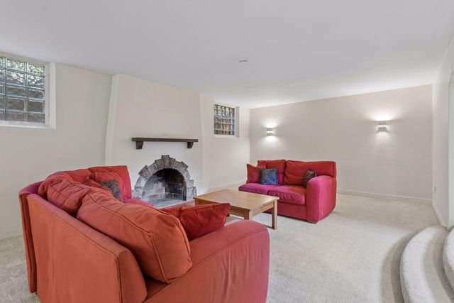 401 W Minnehaha Parkway, Minneapolis, MN 55419