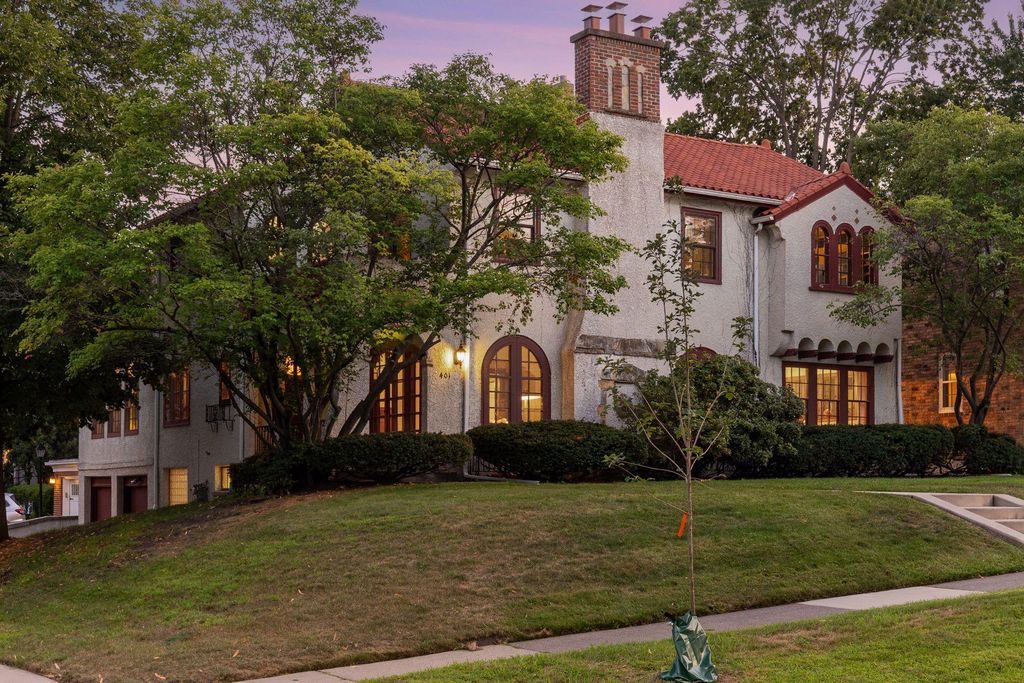 401 W Minnehaha Parkway, Minneapolis, MN 55419 — photo 2