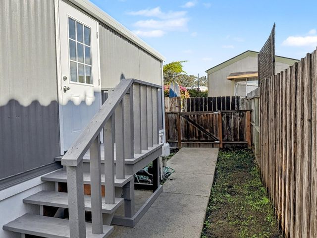 170 W Cliff Drive 74, Santa Cruz, CA 95060