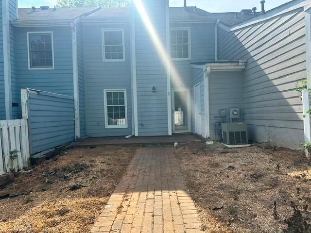 1270 Warsaw Rd, Roswell, GA 30076