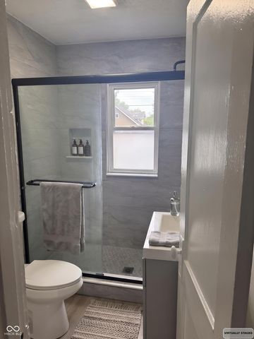 4040 N College Avenue, Indianapolis, IN 46205