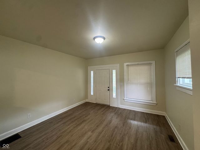 4040 N College Avenue, Indianapolis, IN 46205