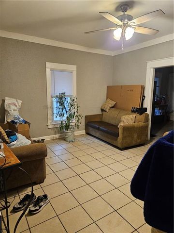 6009 E 10 Street, Kansas City, MO 64126