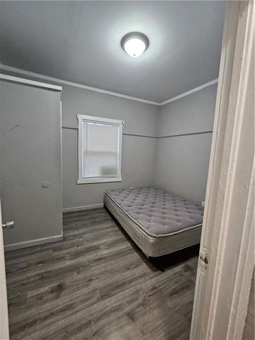 6009 E 10 Street, Kansas City, MO 64126