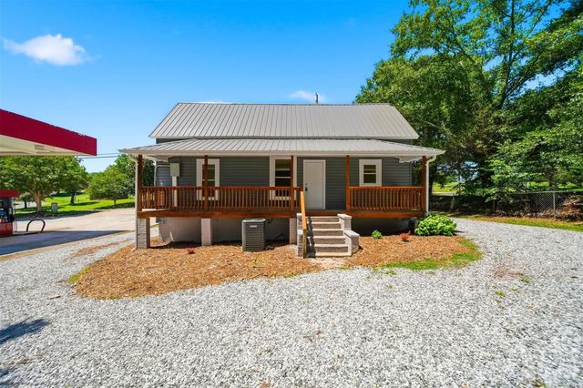 1303 S Sterling Street, Morganton, NC 28655