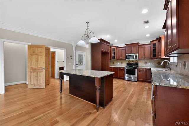 16860 NORTH RIVER, Northport, AL 35475