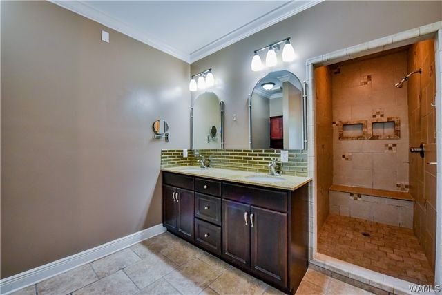 16860 NORTH RIVER, Northport, AL 35475
