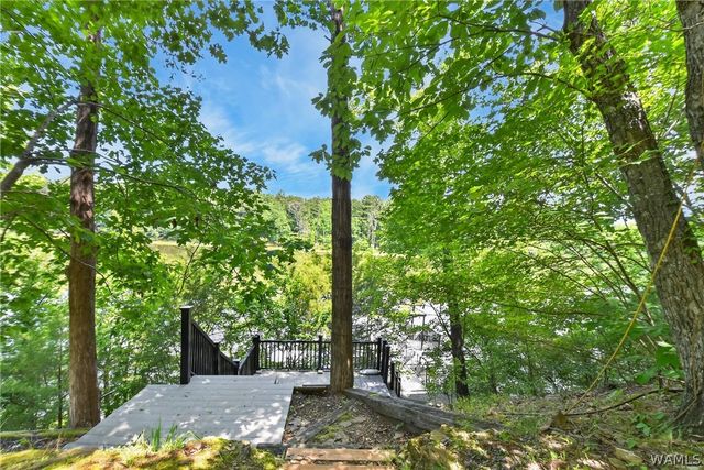 16860 NORTH RIVER, Northport, AL 35475