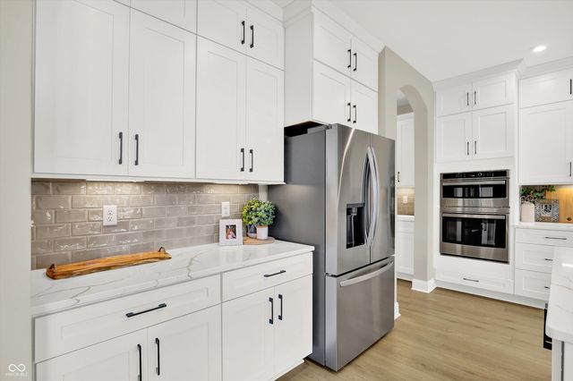 1560 Old Hickory Lane, Westfield, IN 46074