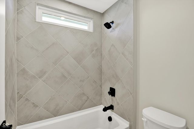 1560 Old Hickory Lane, Westfield, IN 46074