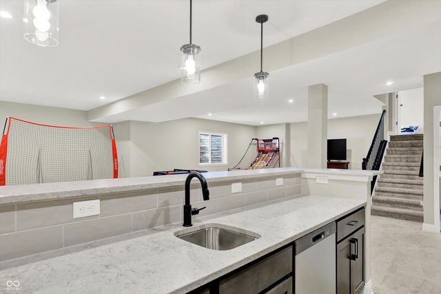 1560 Old Hickory Lane, Westfield, IN 46074