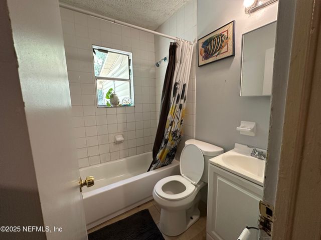 957 ODESSA Drive E, Jacksonville, FL 32254