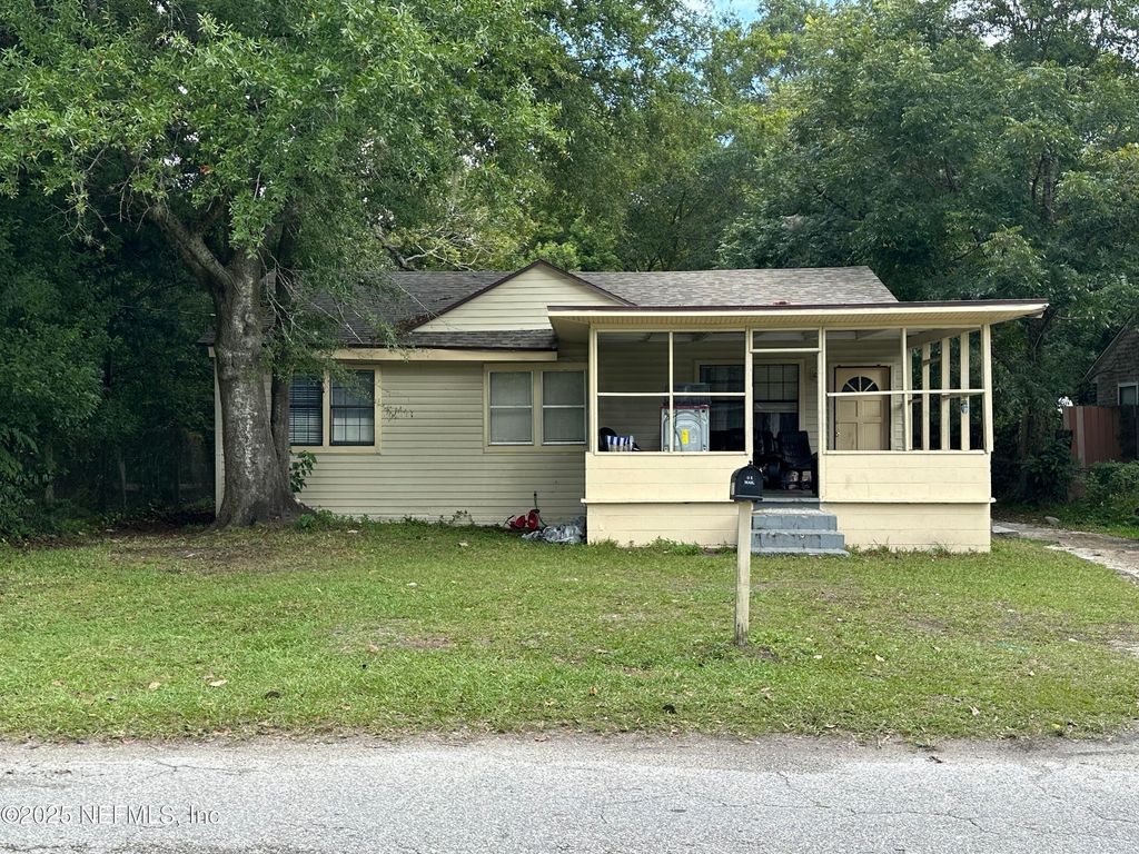 957 ODESSA Drive E, Jacksonville, FL 32254