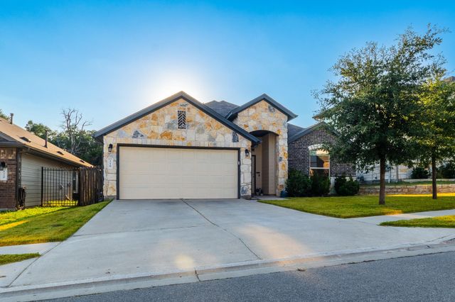 116 Walkup LN, Leander, TX 78641