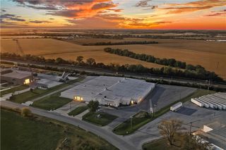 1674 N Industial Street, Ottawa, KS 66067