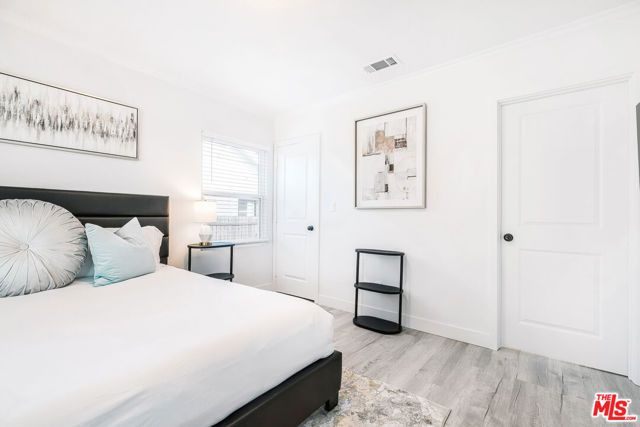 143 N Vendome Street, Los Angeles, CA 90026