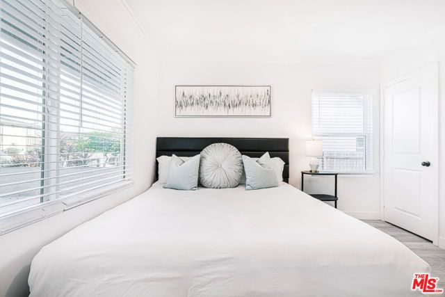 143 N Vendome Street, Los Angeles, CA 90026