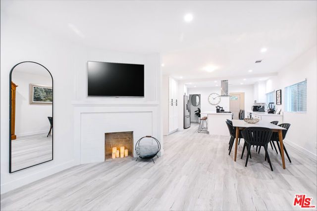 143 N Vendome Street, Los Angeles, CA 90026