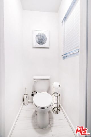 143 N Vendome Street, Los Angeles, CA 90026