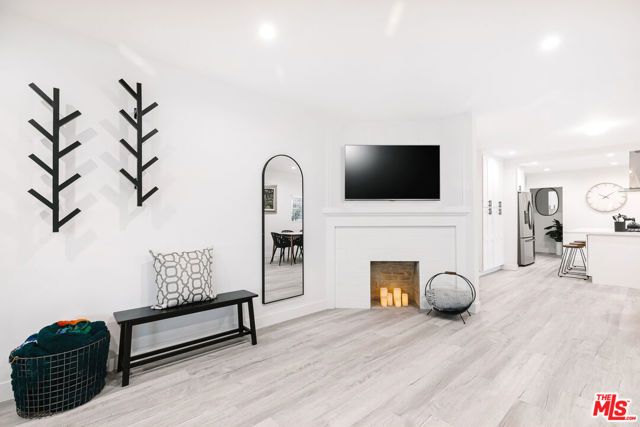 143 N Vendome Street, Los Angeles, CA 90026