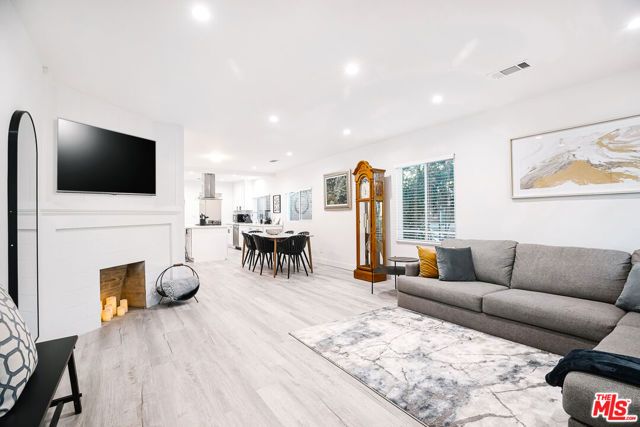143 N Vendome Street, Los Angeles, CA 90026