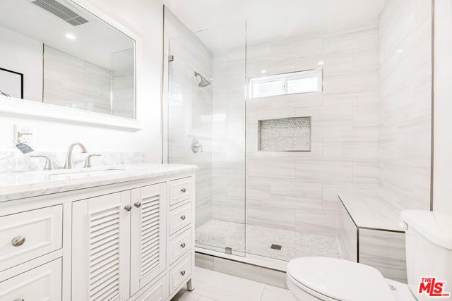 143 N Vendome Street, Los Angeles, CA 90026