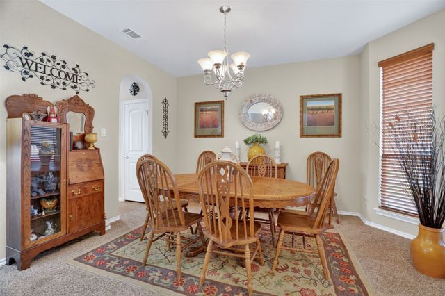17 Tallwood Lane, Edgecliff Village, TX 76134