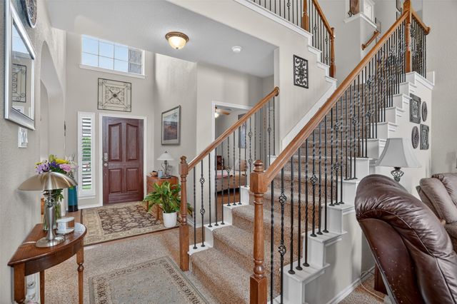 17 Tallwood Lane, Edgecliff Village, TX 76134