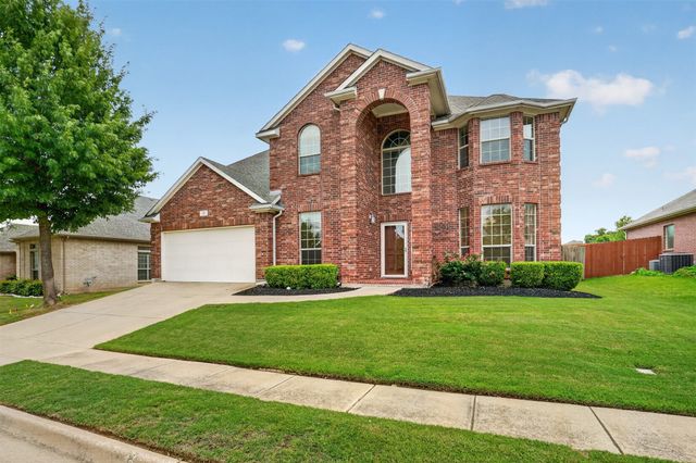 17 Tallwood Lane, Edgecliff Village, TX 76134