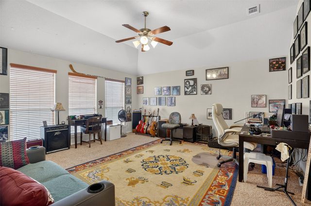 17 Tallwood Lane, Edgecliff Village, TX 76134