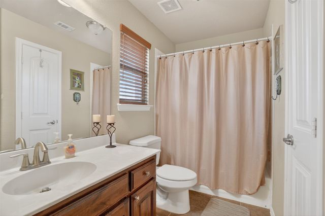 17 Tallwood Lane, Edgecliff Village, TX 76134