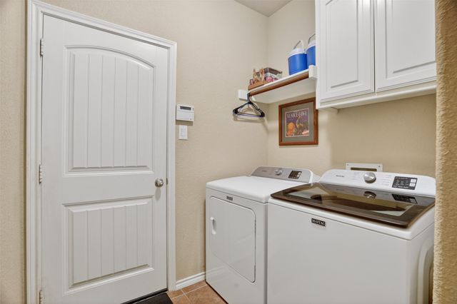 17 Tallwood Lane, Edgecliff Village, TX 76134