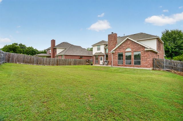 17 Tallwood Lane, Edgecliff Village, TX 76134