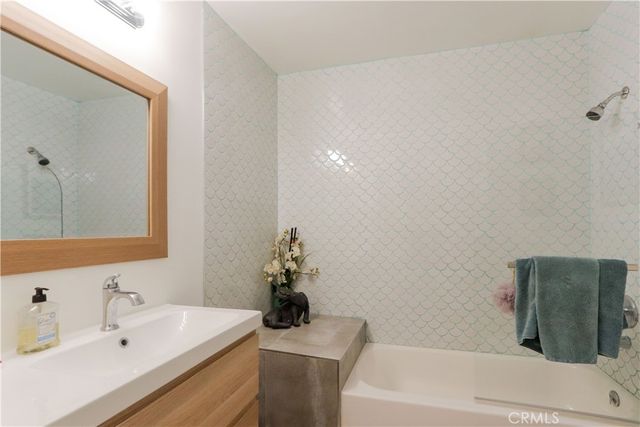 12816 Rubens, Los Angeles, CA 90066