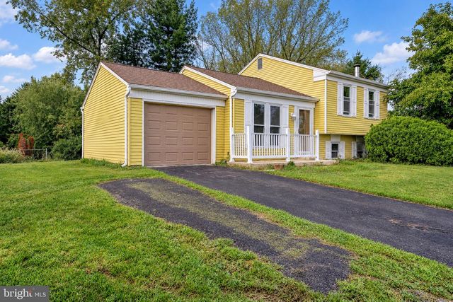 100 WILLOW CT, Harrisburg, PA 17110