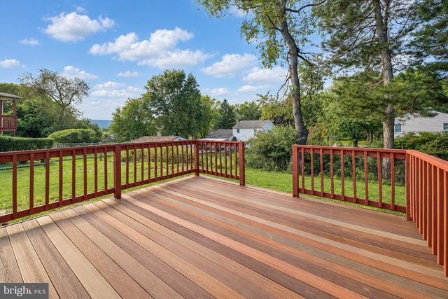 100 WILLOW CT, Harrisburg, PA 17110