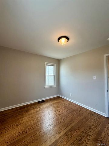 1400 Capitol Avenue, Lincoln Park, MI 48146