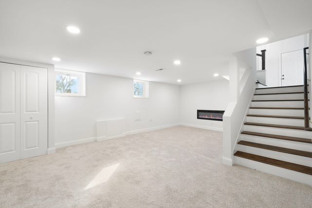 9048 Oneill Drive, Burr Ridge, IL 60527