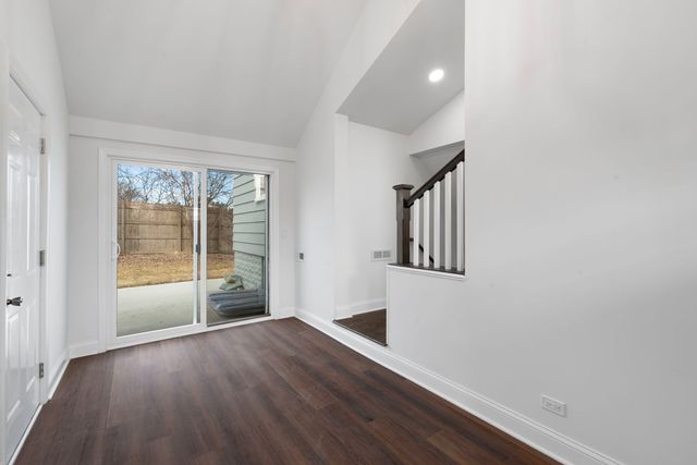 9048 Oneill Drive, Burr Ridge, IL 60527