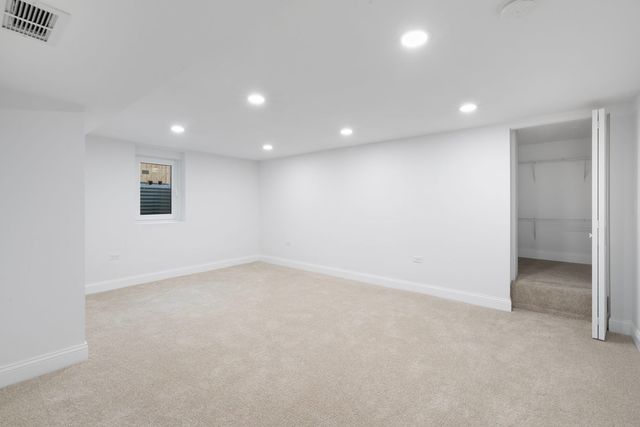 9048 Oneill Drive, Burr Ridge, IL 60527