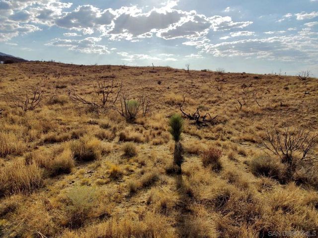 0 131st St., Juniper Hills, CA 93543